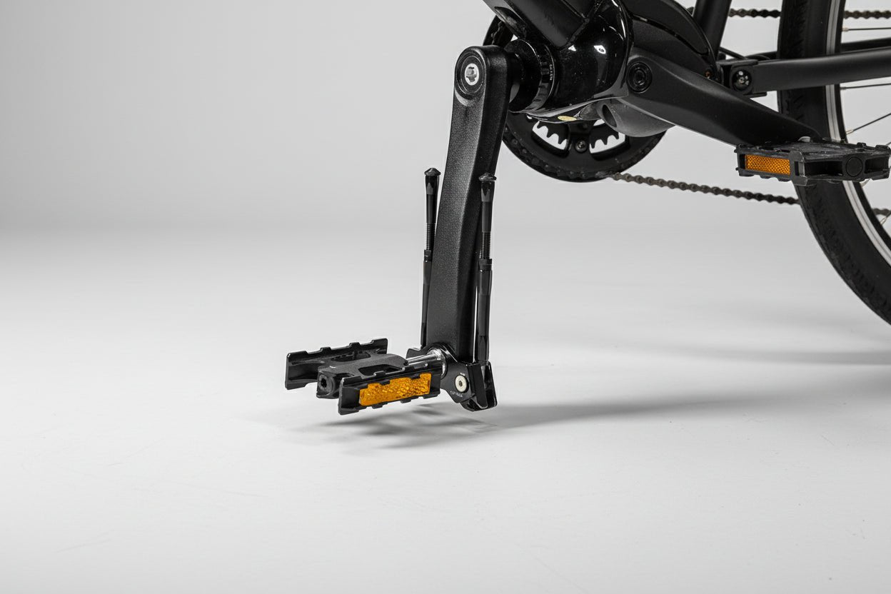 ADO Air Carbon kickstand closed