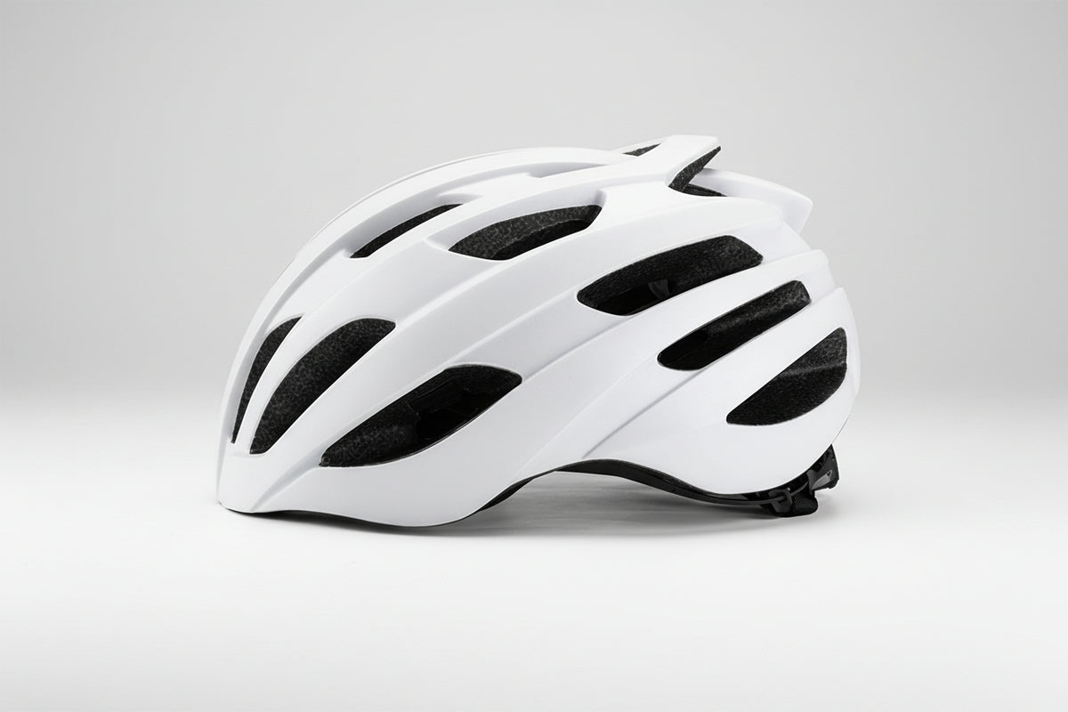 ADO adjustable bicycle helmet White