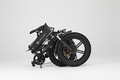 Black A20F BEAST e-bike by Vélo ADO Canada with sleek frame and modern design, perfect for urban cycling.